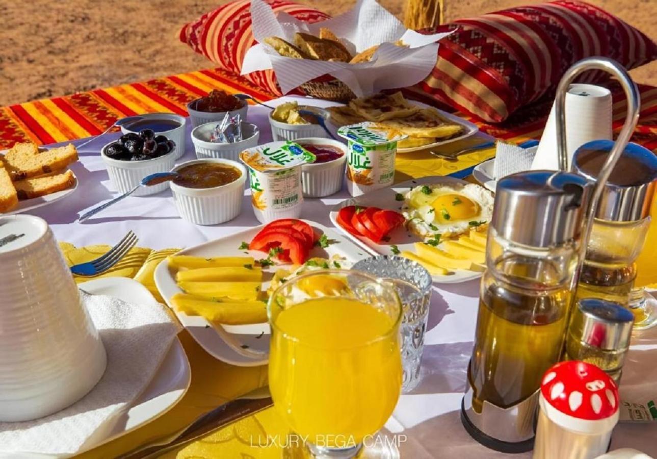 Готель Desert Luxury Tented & Activities Adrouine Екстер'єр фото