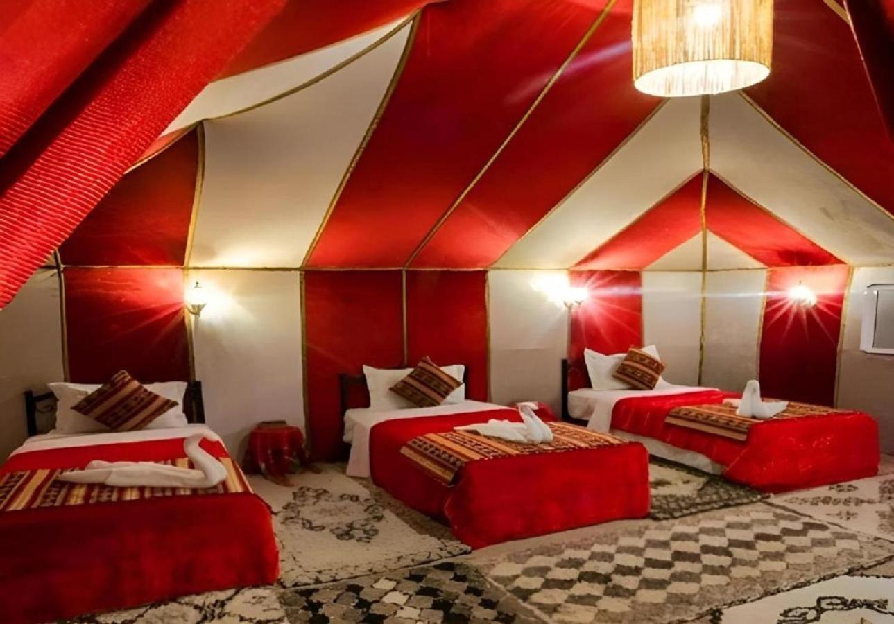 Готель Desert Luxury Tented & Activities Adrouine Екстер'єр фото